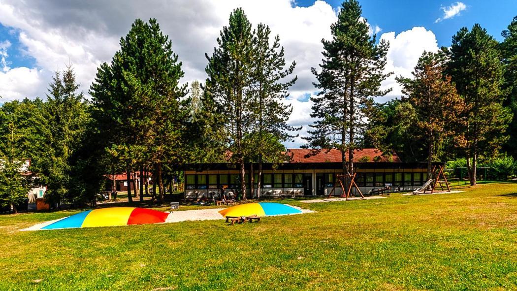 Hotel Rekreacni Areal Prihrazy Zdar  Exterior foto